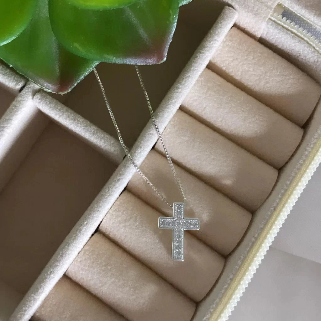 Colar Cruz Zircônia