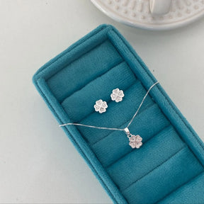 Colar ou Brinco Trevo