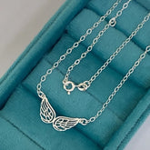 Colar Asa Vazada